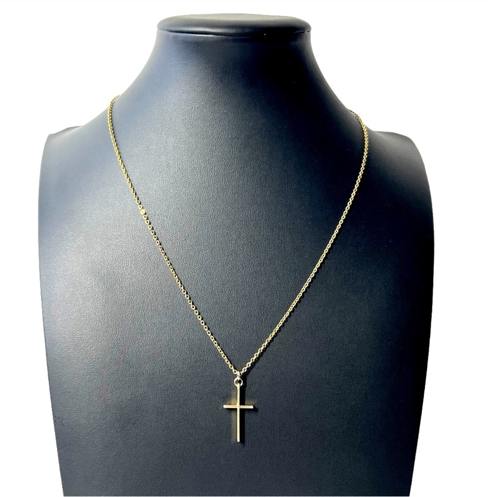 Cross Pendant Necklace Gold Tone Fashion Jewelry 18"